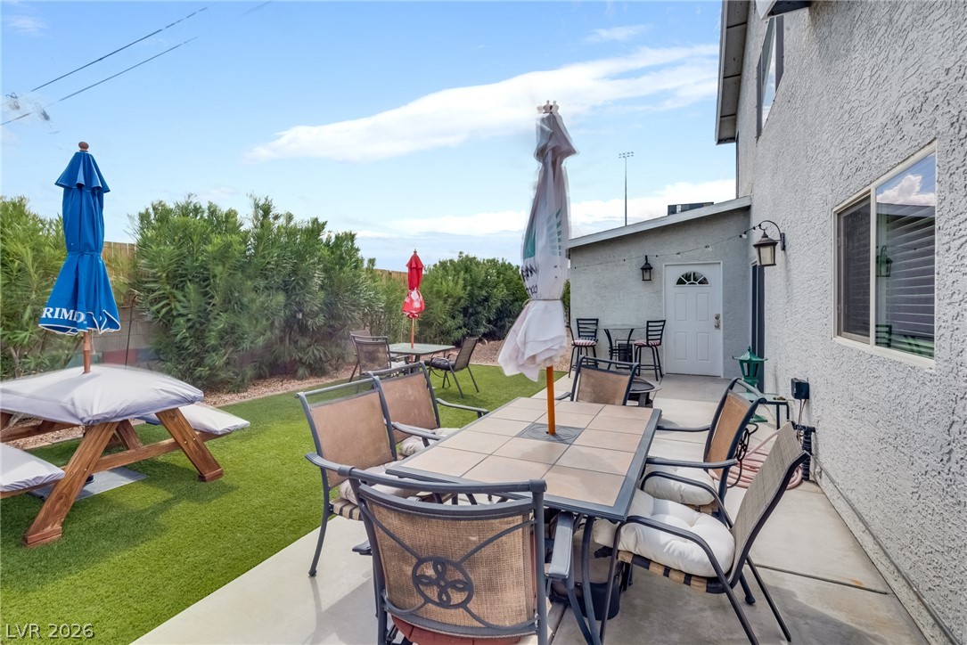 836 Vermillion Drive Property Photo 12