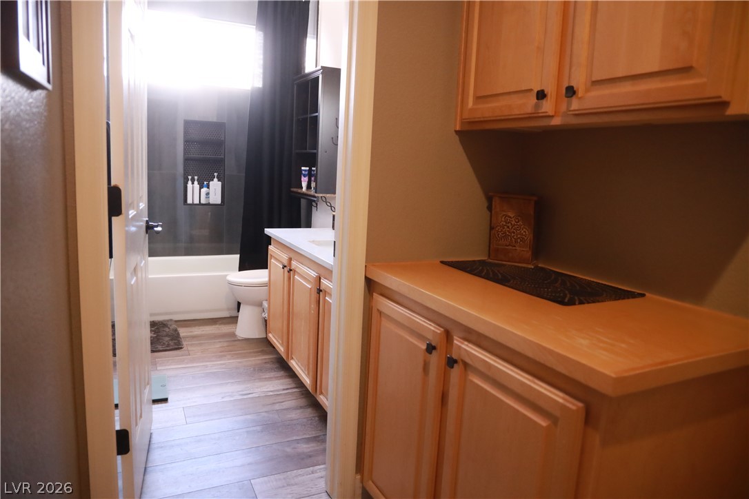 7824 Menelaus Avenue Property Photo 23