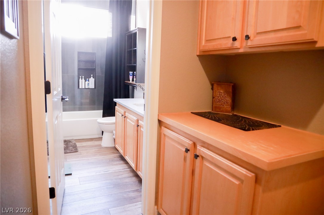 7824 Menelaus Avenue Property Photo 24