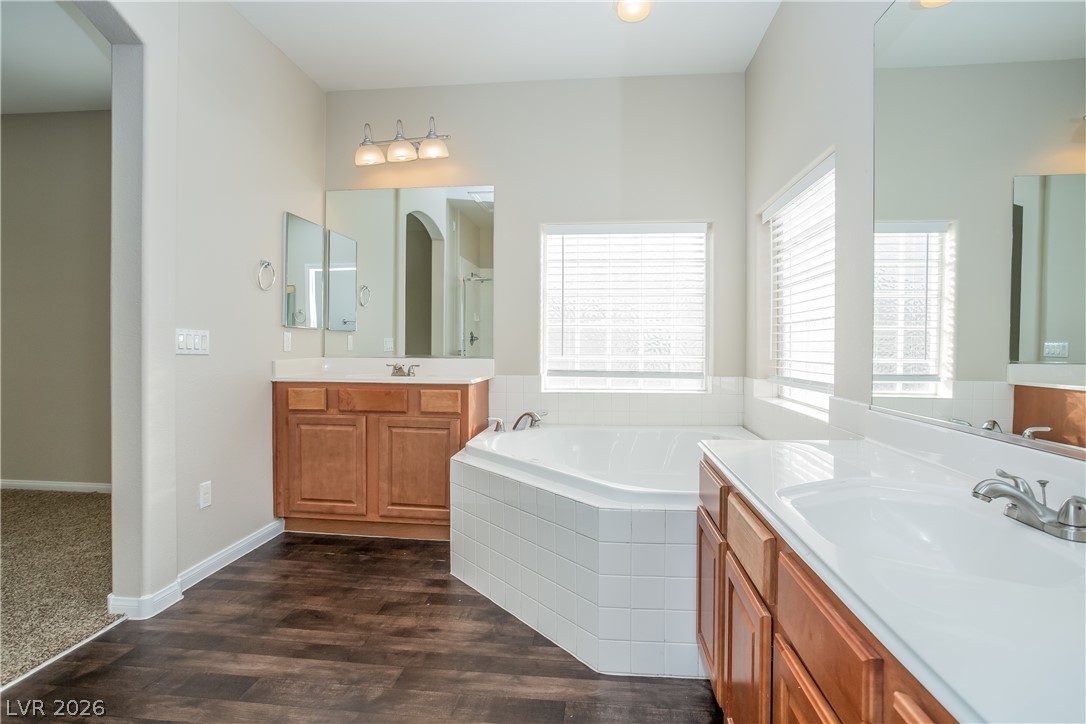 7630 Riva Ridge Street Property Photo 8