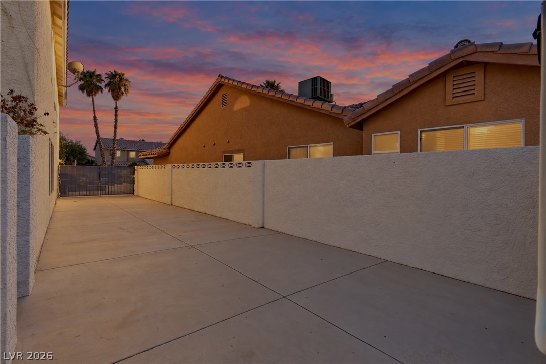 2838 Via Stella Street Property Photo 6