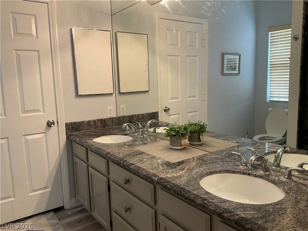 417 Cherry Meadows Court Property Photo 16