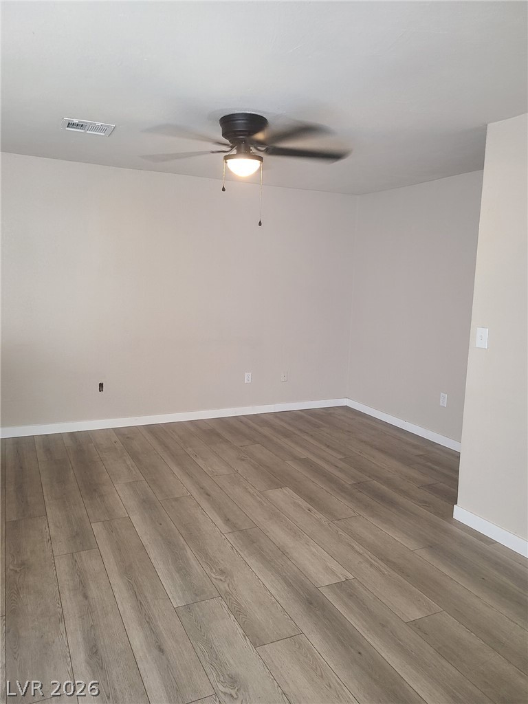 1133 Willow Tree Drive B Property Photo 6