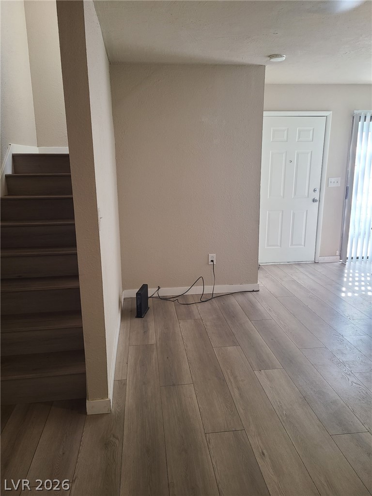 1133 Willow Tree Drive B Property Photo 9