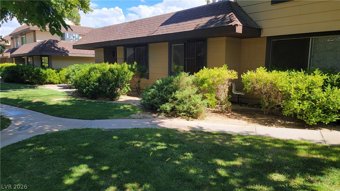 6168 Meadowgrass Lane Property Photo 1
