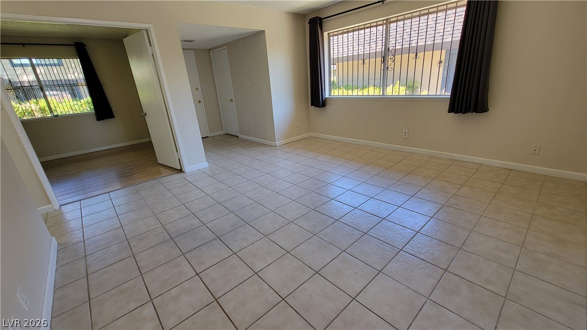 6168 Meadowgrass Lane Property Photo 3