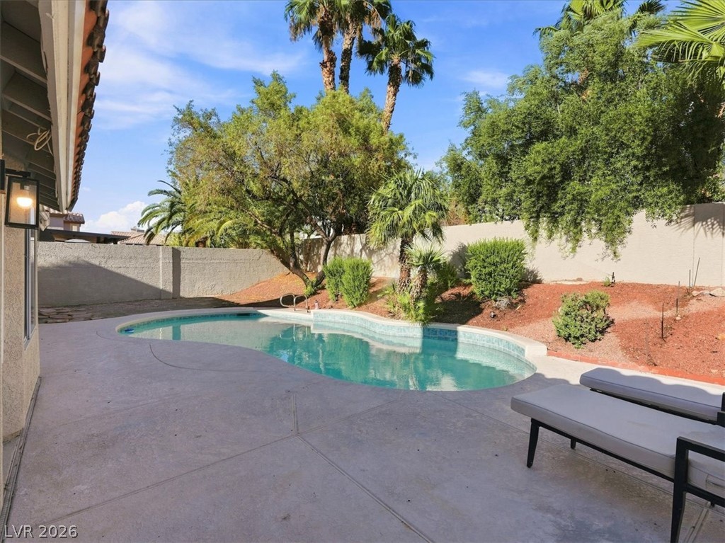 274 Plaza Napoli Court Property Photo 32