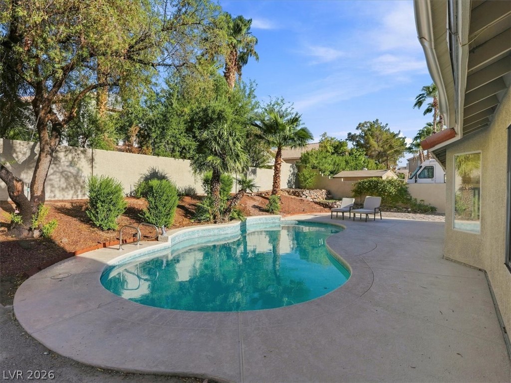 274 Plaza Napoli Court Property Photo 33
