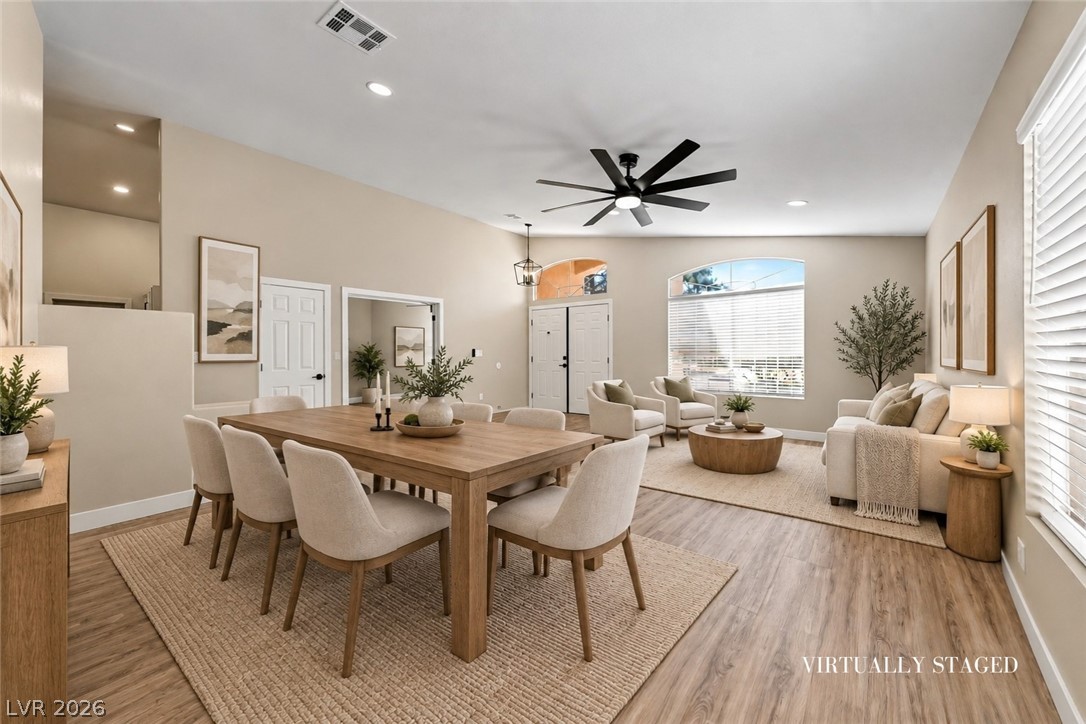 2734 Enchanted Isle Street Property Photo 4