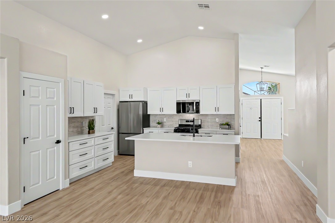2734 Enchanted Isle Street Property Photo 11
