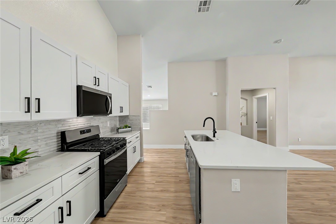 2734 Enchanted Isle Street Property Photo 15