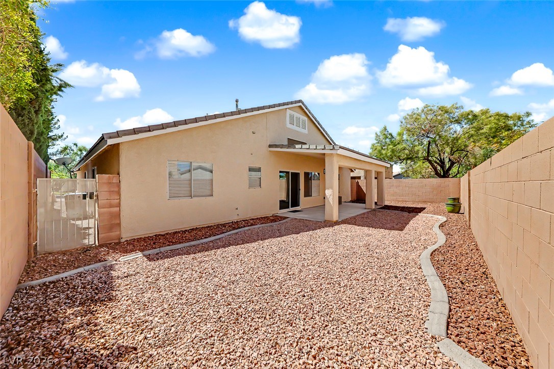 2734 Enchanted Isle Street Property Photo 38