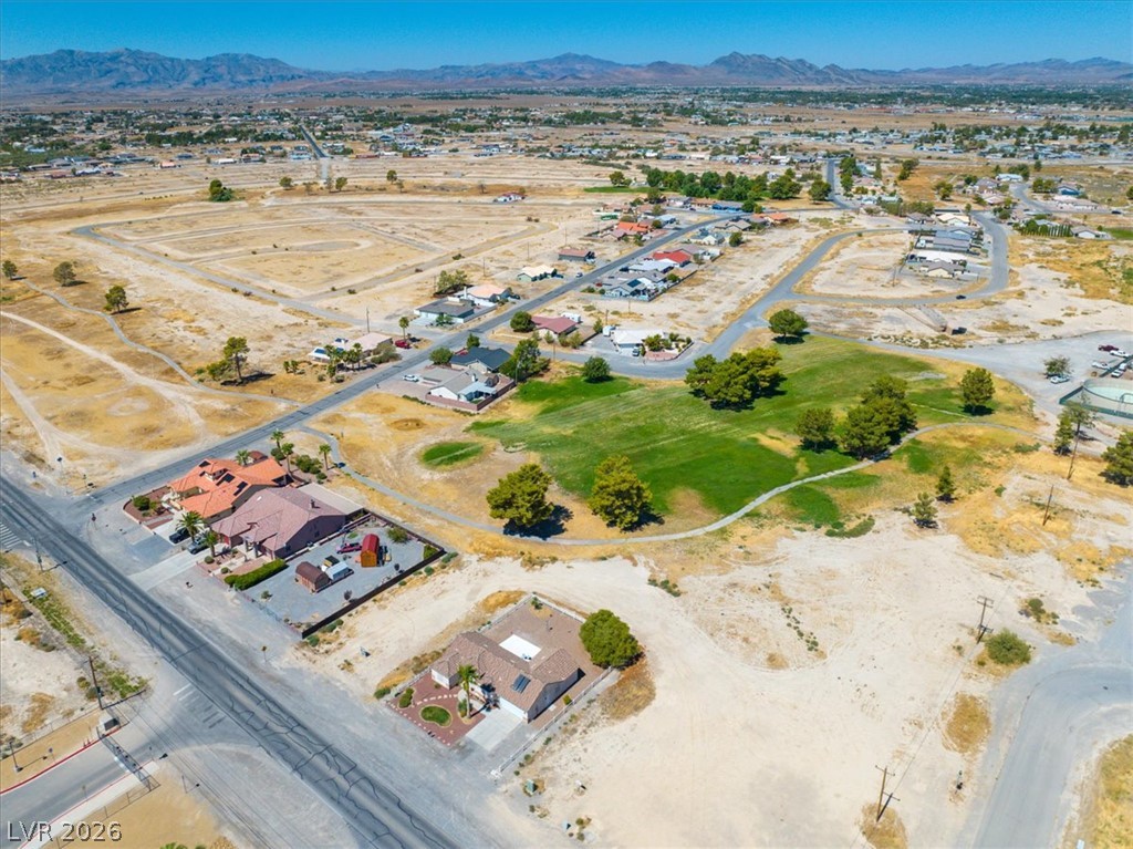 350 East Calvada Boulevard Property Photo 9