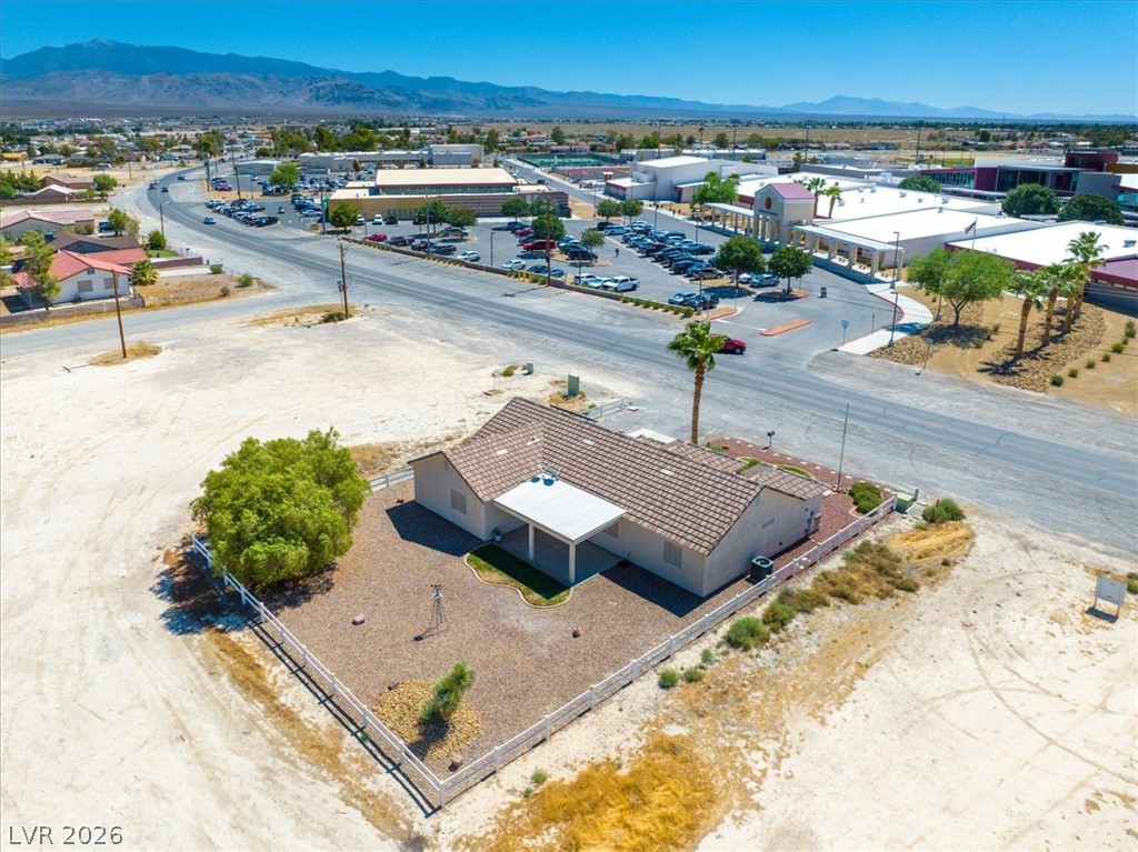 350 East Calvada Boulevard Property Photo 16