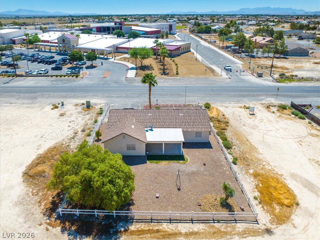 350 East Calvada Boulevard Property Photo 17