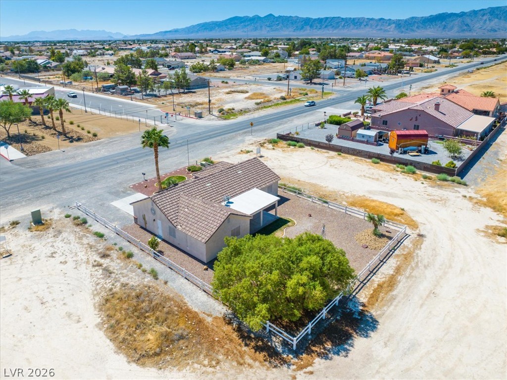 350 East Calvada Boulevard Property Photo 18