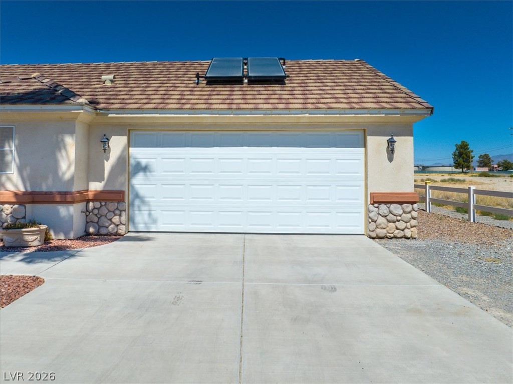 350 East Calvada Boulevard Property Photo 24