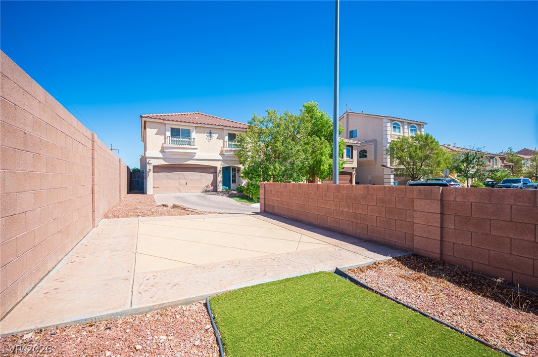9912 Mills Reef Court Property Photo 2