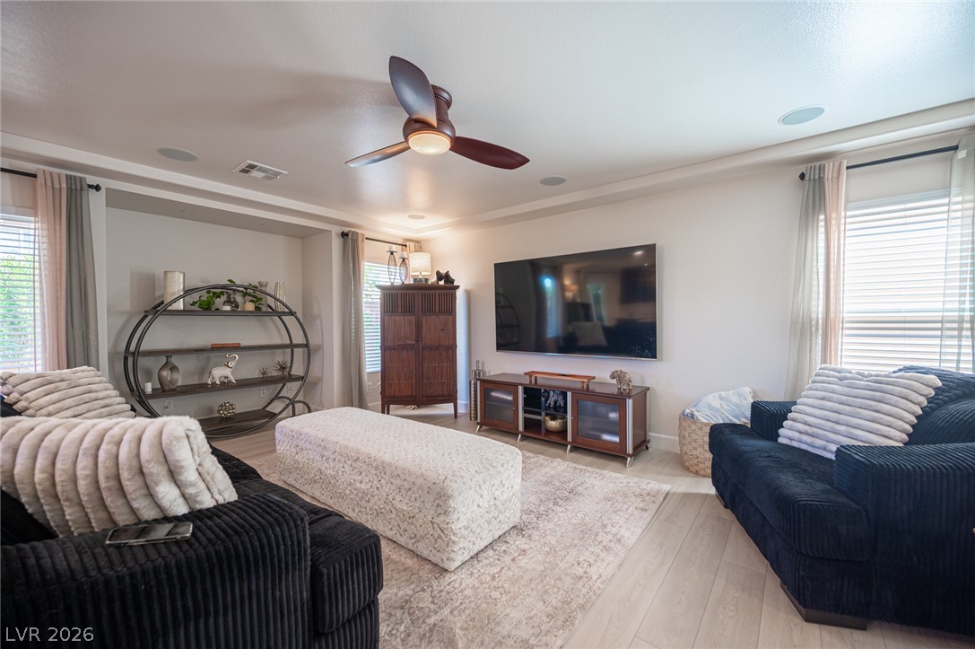 9912 Mills Reef Court Property Photo 6