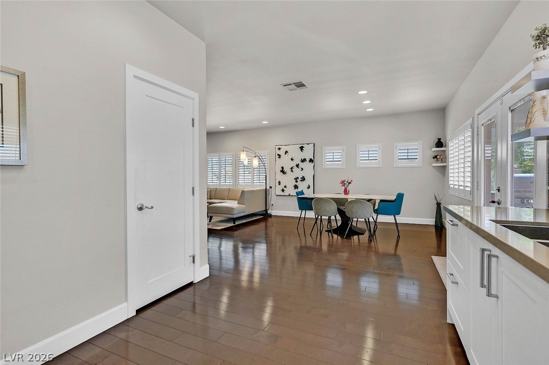 10629 Whitebrush Avenue Property Photo 14