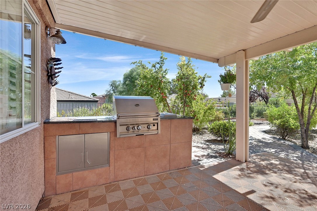 10629 Whitebrush Avenue Property Photo 32