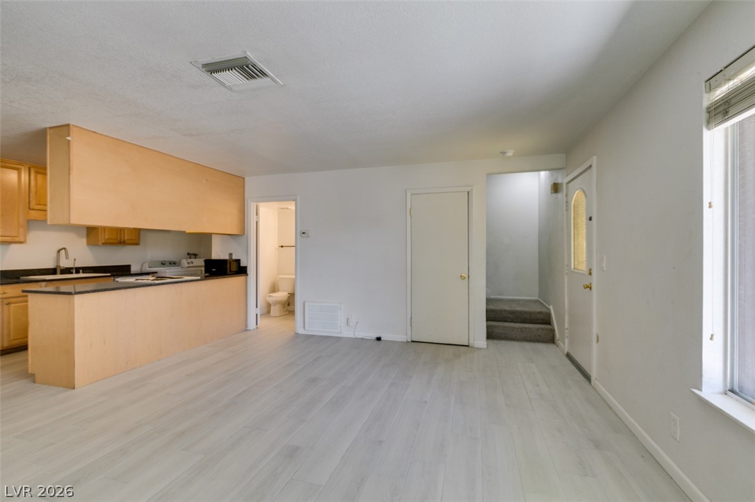 1486 Elizabeth Avenue 2 Property Photo 11