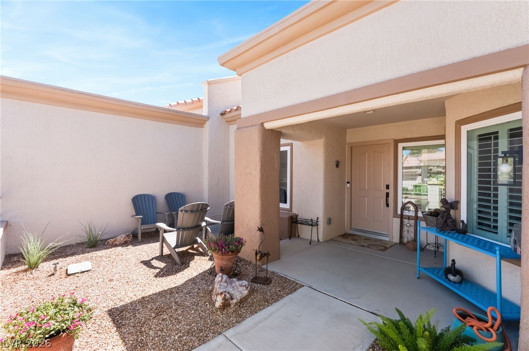 9369 Villa Ridge Drive Property Photo 5