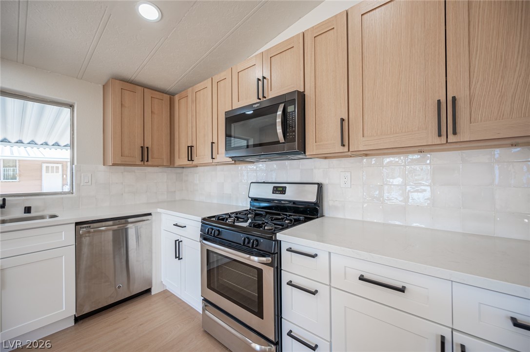 3414 Isle Royale Drive Property Photo 8