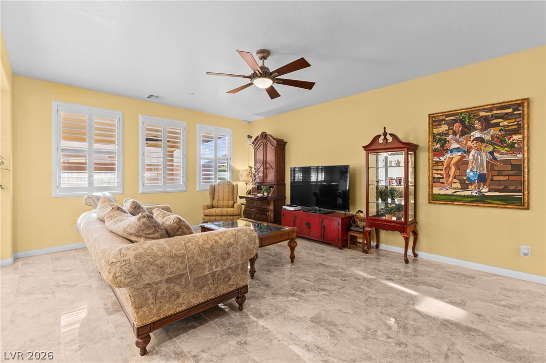 931 Via Del Campo Property Photo 10