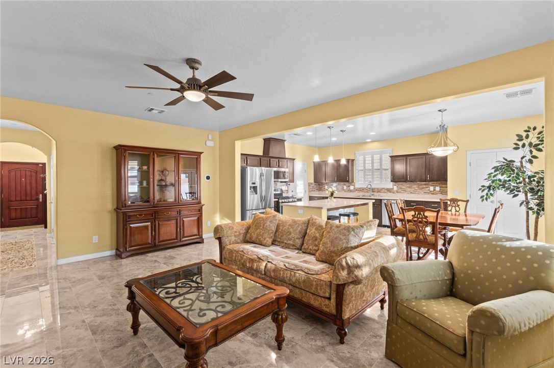 931 Via Del Campo Property Photo 11