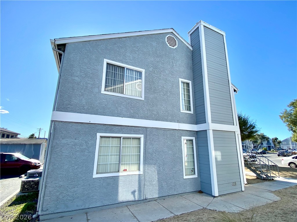 1830 Dwarf Star Drive Property Photo 3