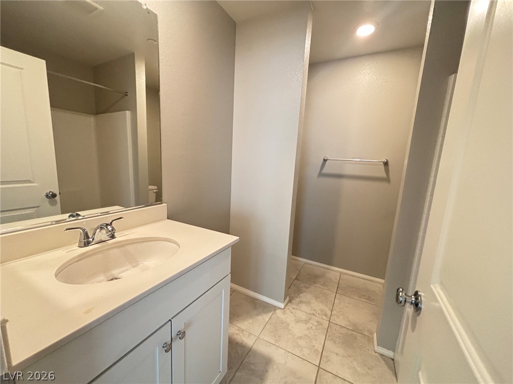 2850 Alenga Street Property Photo 21