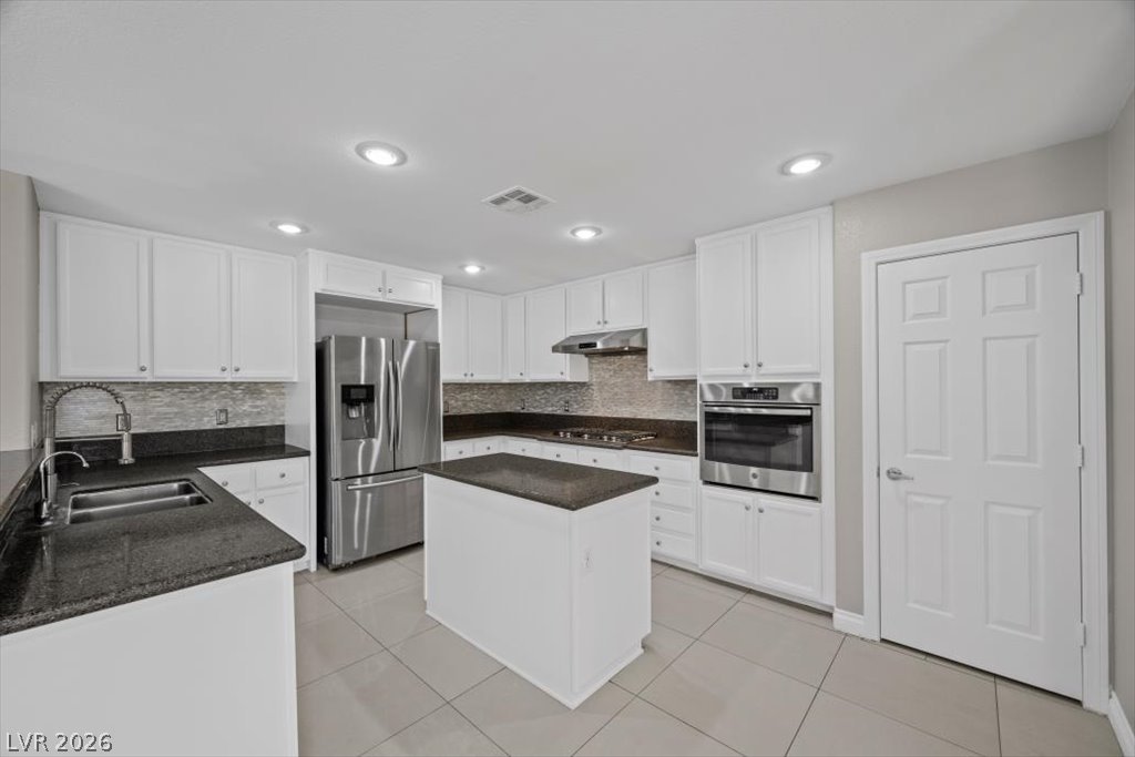 440 Baldur Run Street Property Photo 7
