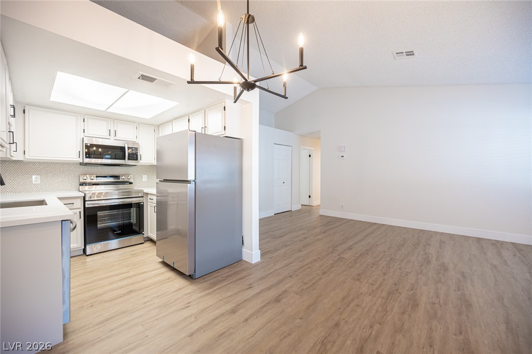 5355 Rod Court 104 Property Photo 6