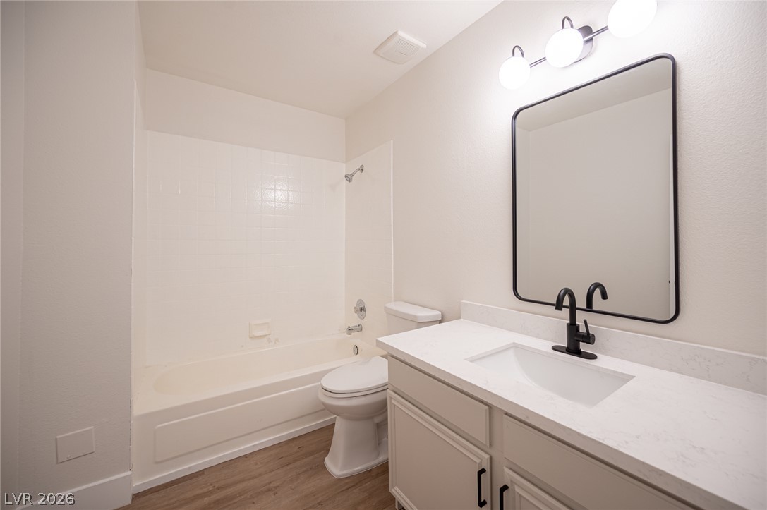 5355 Rod Court 104 Property Photo 12