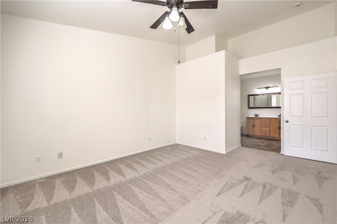 202 Twin Creek Street Property Photo 8