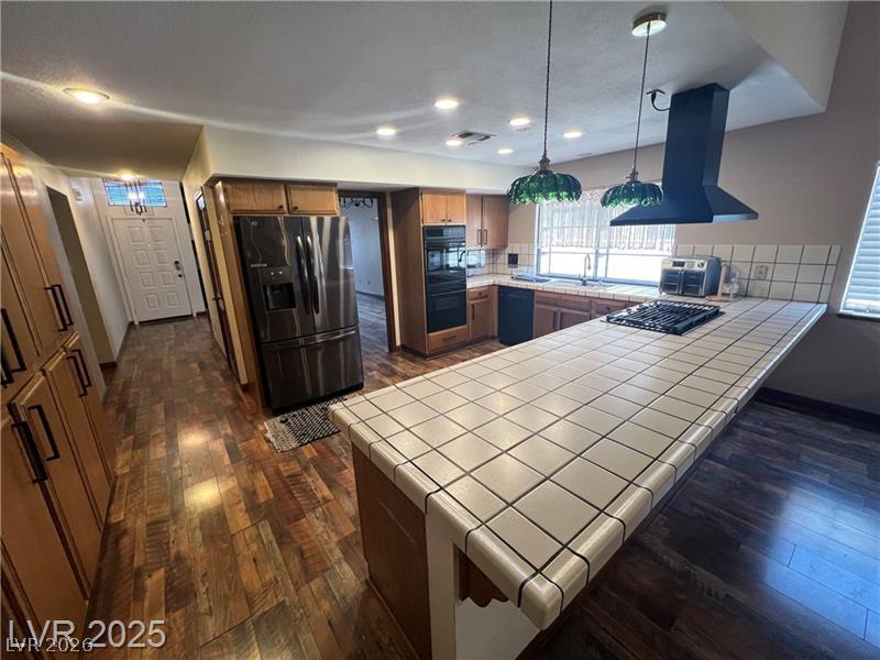 5242 Dickens Drive Property Photo 6