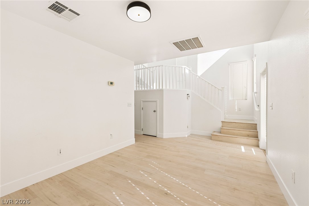 9550 Summer Furnace Street Property Photo 11