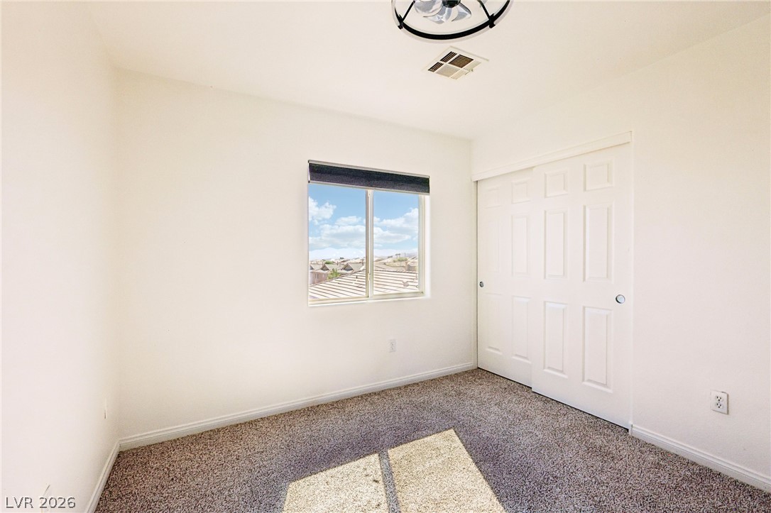 9550 Summer Furnace Street Property Photo 12