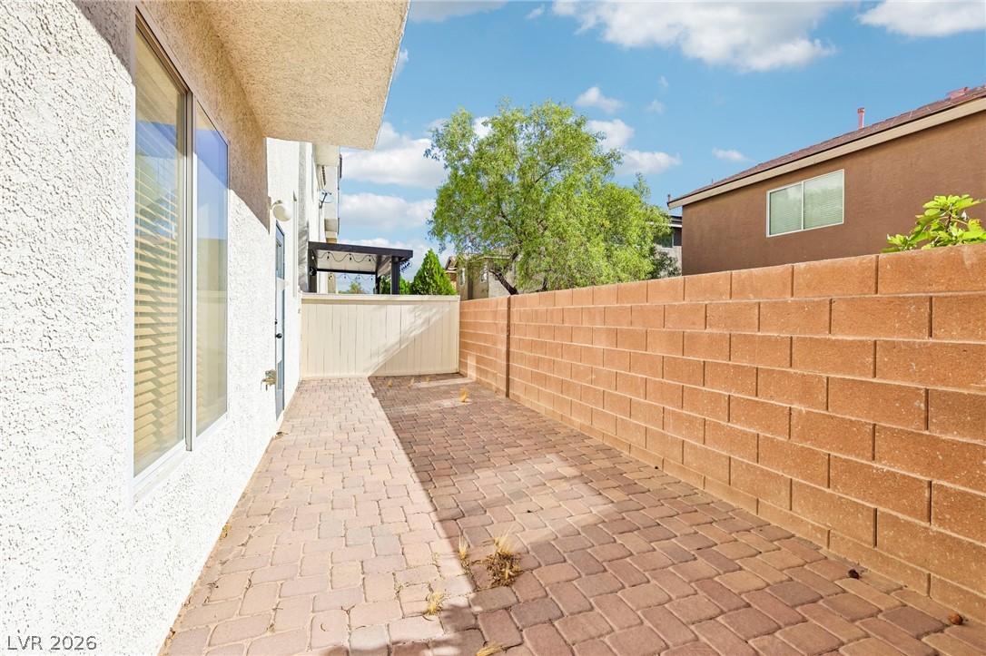 9550 Summer Furnace Street Property Photo 40