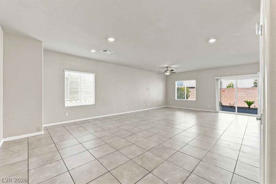 8928 Seal Cove Street Property Photo 3