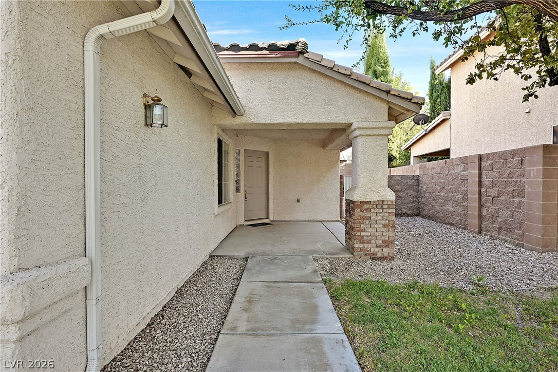 2559 Misty Olive Avenue Property Photo 2