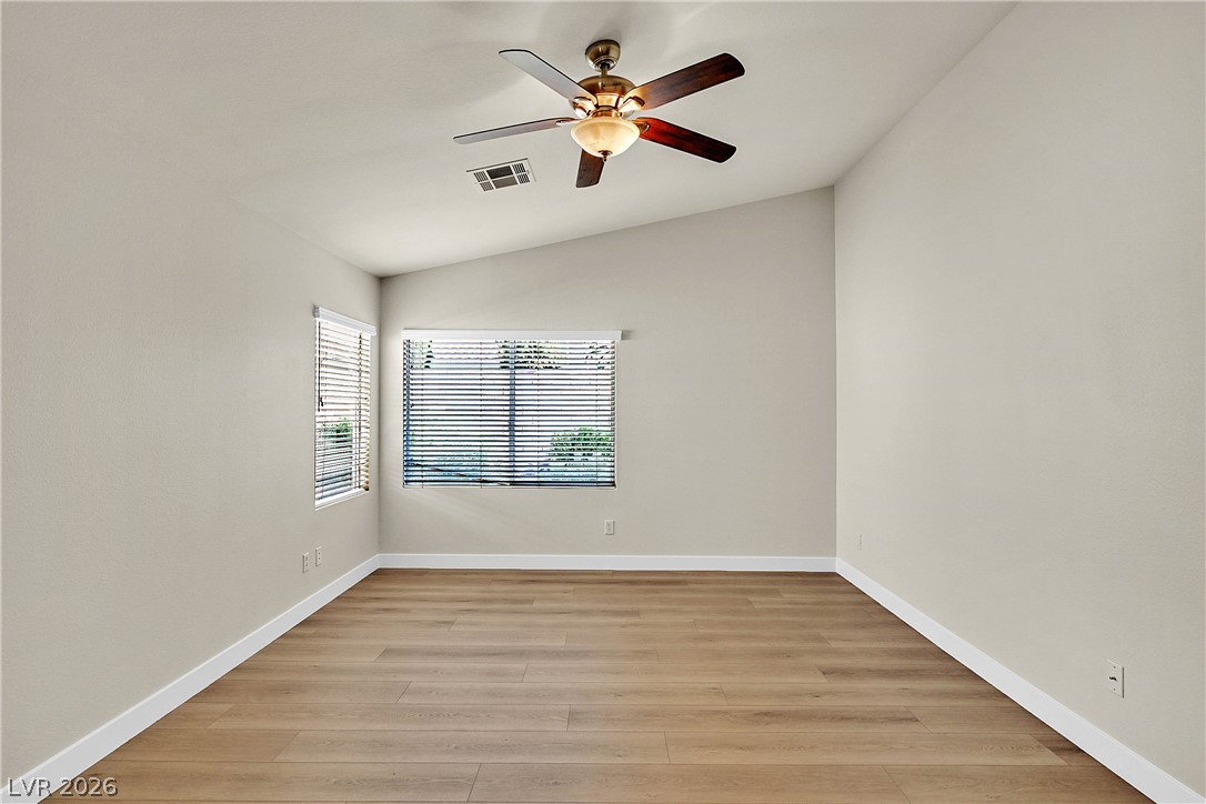 2559 Misty Olive Avenue Property Photo 12