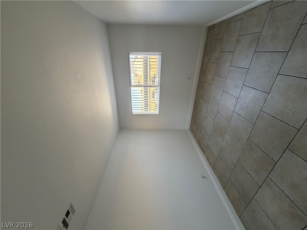 2815737 Property Photo 8