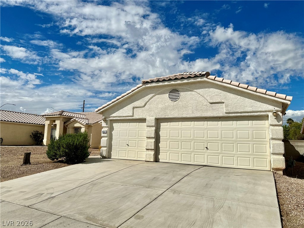 4027 Beauty Secret Drive Property Photo 2
