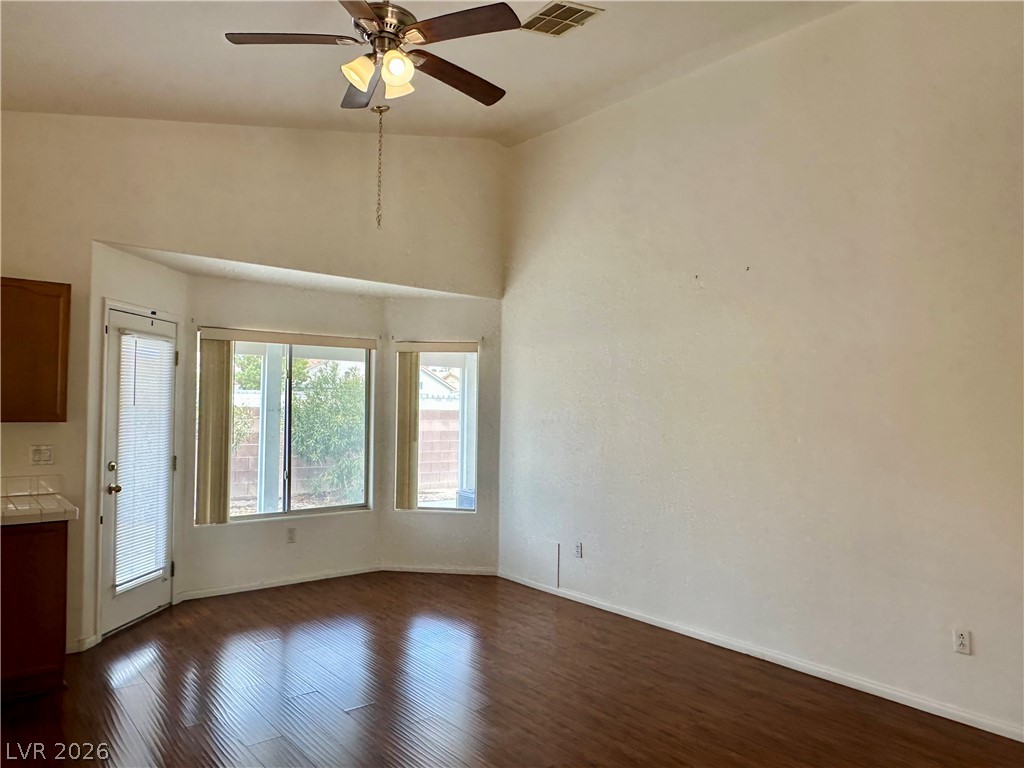 4027 Beauty Secret Drive Property Photo 14