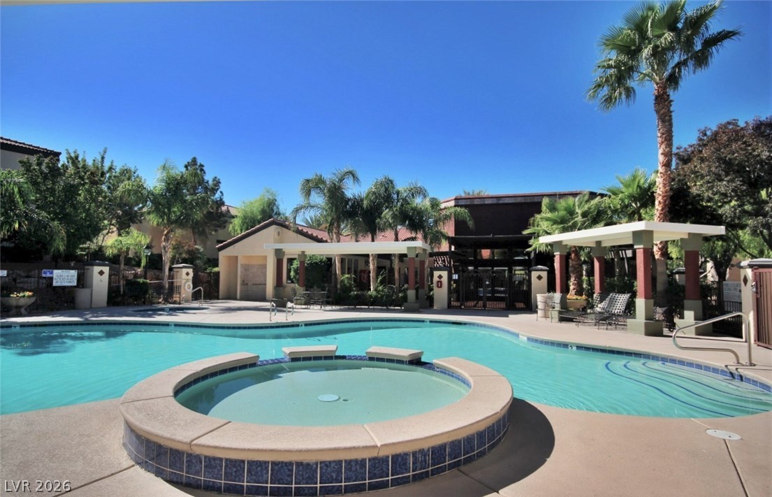 2815753 Property Photo 13