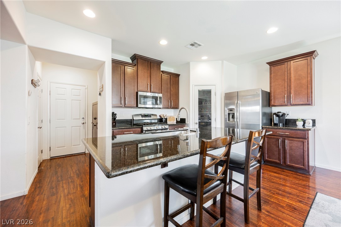 5611 Belgrano Vista Drive Property Photo 9