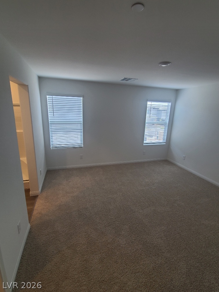 1092 Saffron Toucan Lane Property Photo 8