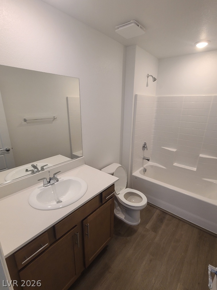 1092 Saffron Toucan Lane Property Photo 14